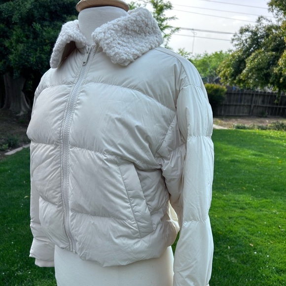 Marine Layer Charlotte Crop Puffer Jacket | Down Filled Puffer | Size XS - Picture 7 of 13